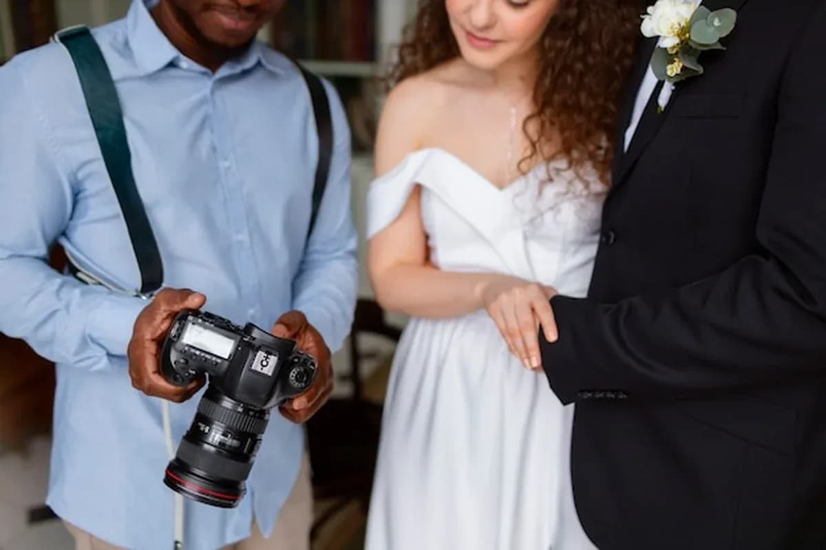 Ile kosztuje fotograf i kamerzysta na wesele? Uniknij wysokich wydatków! Ile kosztuje fotograf i kamerzysta na wesele? Uniknij wysokich wydatków!